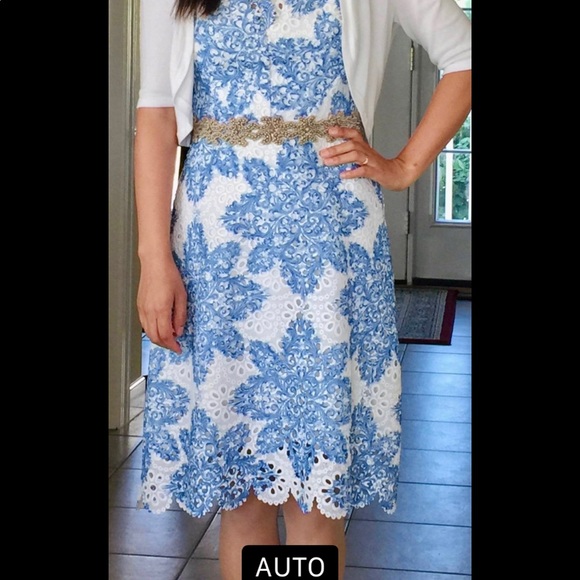 Starflower Scalloped Dress - Picture 3 of 7